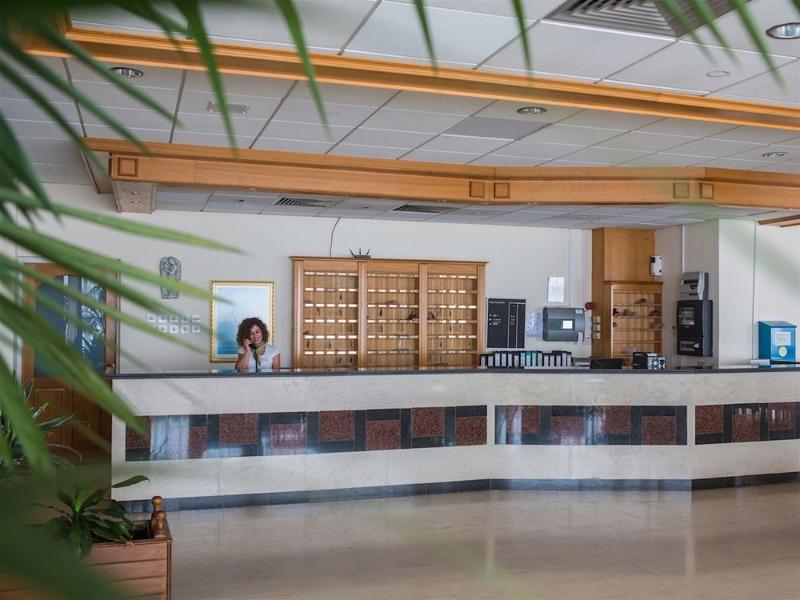 Polycarpia Hotel Pernera ภายนอก รูปภาพ