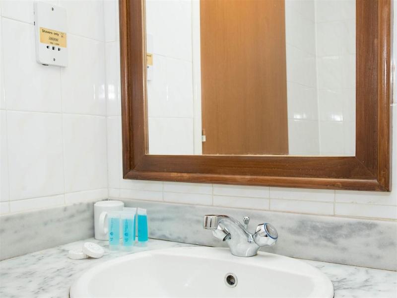 Polycarpia Hotel Pernera ภายนอก รูปภาพ