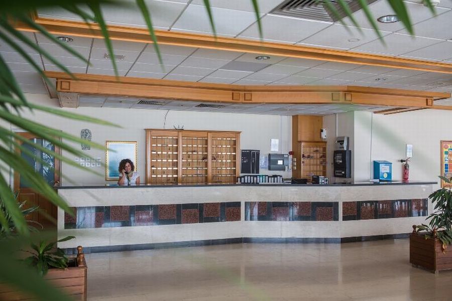 Polycarpia Hotel Pernera ภายนอก รูปภาพ